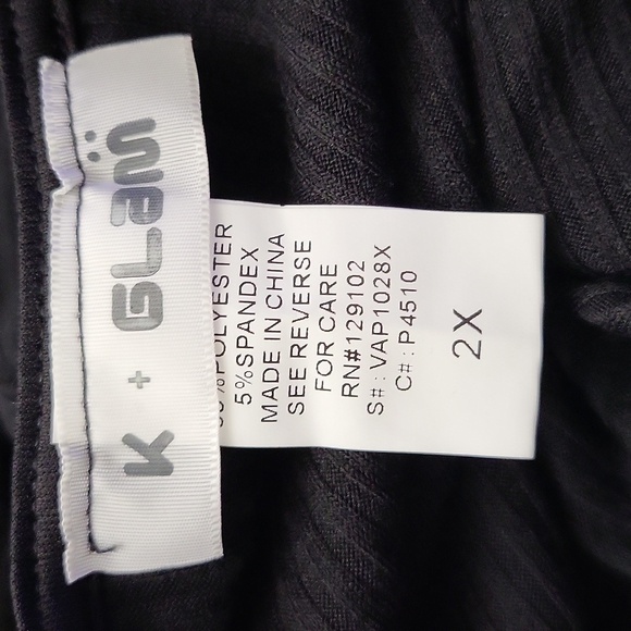 K +Glam Ribbed Knit Sweater (Size 2X) - Picture 4 of 5